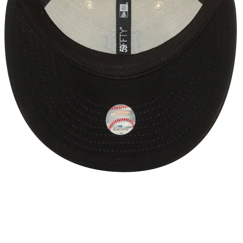 New Era - 59Fifty Fitted Pirates Side Patch Low Profile Cap - Black/Ivory